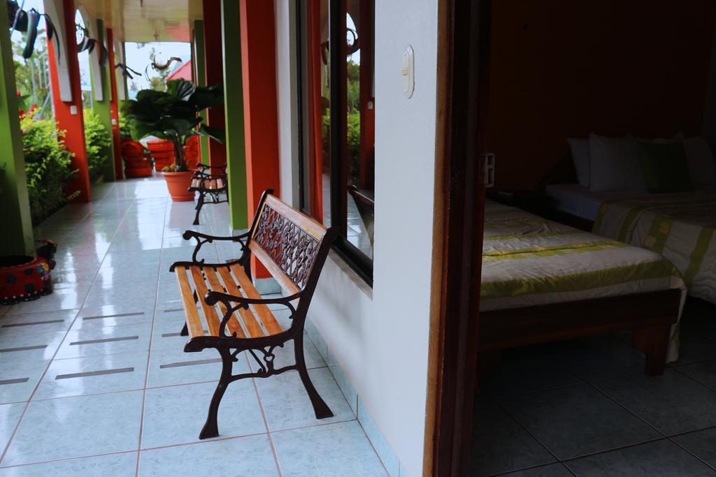 Hotel Las Flores Fortuna La Fortuna Exterior foto